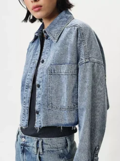 DRYKORN, Jeansjacke Cropped Fit DANU -Drykorn Geschaft drykorn jeansjackecroppedfitdanu 4 768 1024 75 7570931 4